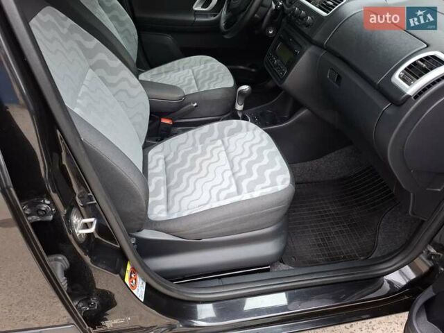 Чорний Шкода Фабія, об'ємом двигуна 1.4 л та пробігом 210 тис. км за 5999 $, фото 21 на Automoto.ua