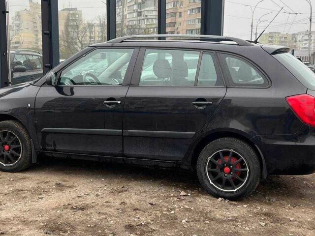 Черный Шкода Фабия, объемом двигателя 0 л и пробегом 124 тыс. км за 4990 $, фото 4 на Automoto.ua