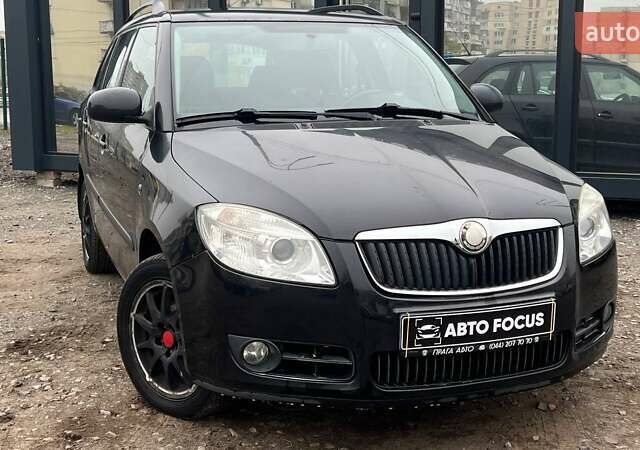 Чорний Шкода Фабія, об'ємом двигуна 1.39 л та пробігом 124 тис. км за 5490 $, фото 6 на Automoto.ua
