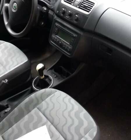 Чорний Шкода Фабія, об'ємом двигуна 1.39 л та пробігом 226 тис. км за 5200 $, фото 3 на Automoto.ua