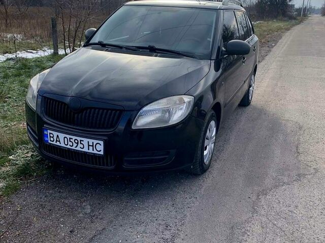 Чорний Шкода Фабія, об'ємом двигуна 1.2 л та пробігом 296 тис. км за 5000 $, фото 1 на Automoto.ua