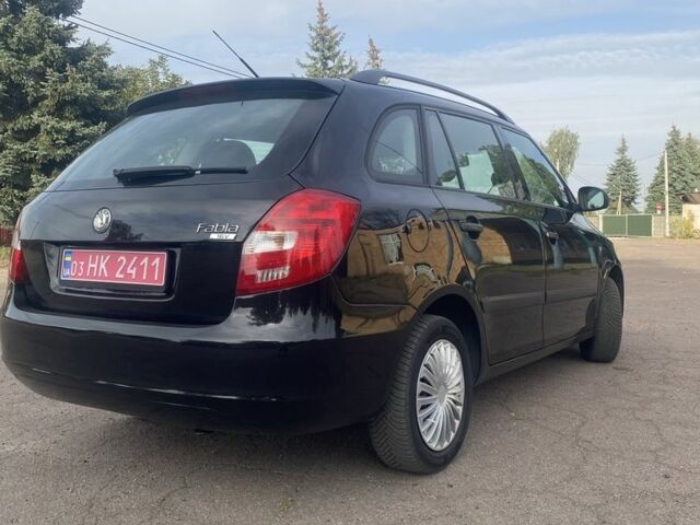 Шкода Фабия 2009 в Новоукраинке на Automoto.ua Черный Шкода Фабия, объемом двигателя 1.4 л и пробегом 230 тыс. км за 6000 $, фото 1 на Automoto.ua