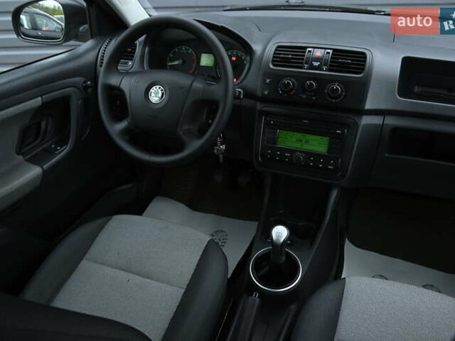 Черный Шкода Фабия, объемом двигателя 1.39 л и пробегом 205 тыс. км за 5499 $, фото 29 на Automoto.ua