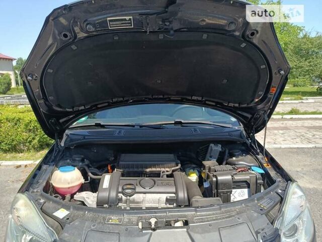 Черный Шкода Фабия, объемом двигателя 1.4 л и пробегом 142 тыс. км за 5450 $, фото 50 на Automoto.ua