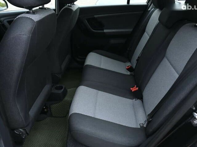 Черный Шкода Фабия, объемом двигателя 1.4 л и пробегом 205 тыс. км за 5600 $, фото 26 на Automoto.ua