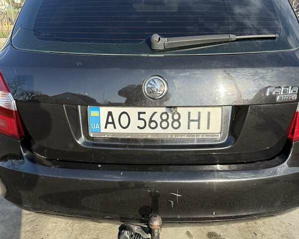 Чорний Шкода Фабія, об'ємом двигуна 1.2 л та пробігом 257 тис. км за 4400 $, фото 3 на Automoto.ua