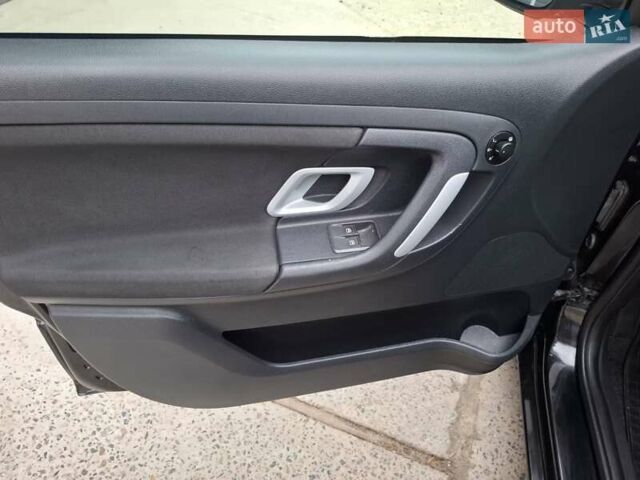 Чорний Шкода Фабія, об'ємом двигуна 1.4 л та пробігом 210 тис. км за 5999 $, фото 18 на Automoto.ua