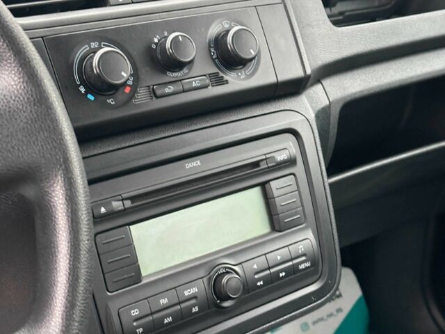 Чорний Шкода Фабія, об'ємом двигуна 1.2 л та пробігом 184 тис. км за 4600 $, фото 15 на Automoto.ua