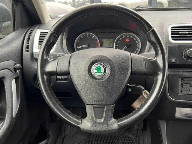 Черный Шкода Фабия, объемом двигателя 0 л и пробегом 124 тыс. км за 4990 $, фото 13 на Automoto.ua