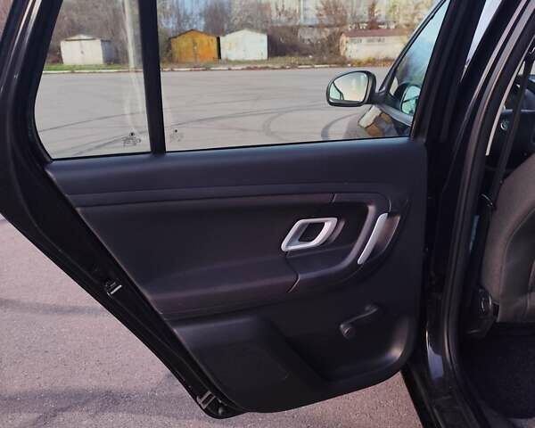 Черный Шкода Фабия, объемом двигателя 1.4 л и пробегом 197 тыс. км за 5800 $, фото 31 на Automoto.ua