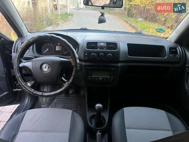 Черный Шкода Фабия, объемом двигателя 1.2 л и пробегом 270 тыс. км за 3850 $, фото 11 на Automoto.ua