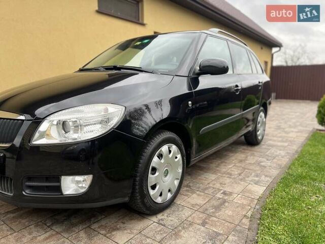 Черный Шкода Фабия, объемом двигателя 1.6 л и пробегом 216 тыс. км за 5900 $, фото 4 на Automoto.ua