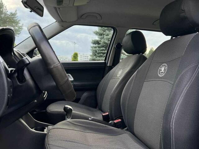Чорний Шкода Фабія, об'ємом двигуна 1.4 л та пробігом 425 тис. км за 5200 $, фото 8 на Automoto.ua
