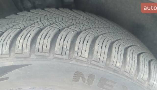 Чорний Шкода Фабія, об'ємом двигуна 1.6 л та пробігом 173 тис. км за 5700 $, фото 4 на Automoto.ua