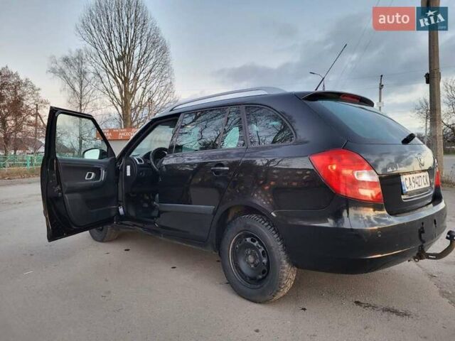 Черный Шкода Фабия, объемом двигателя 1.4 л и пробегом 335 тыс. км за 4200 $, фото 12 на Automoto.ua