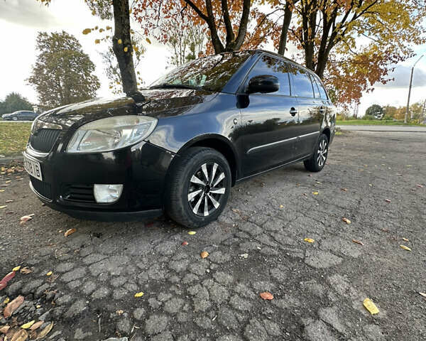 Черный Шкода Фабия, объемом двигателя 1.42 л и пробегом 240 тыс. км за 5700 $, фото 11 на Automoto.ua