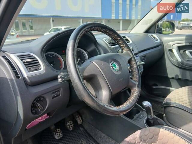 Чорний Шкода Фабія, об'ємом двигуна 1.39 л та пробігом 247 тис. км за 5200 $, фото 12 на Automoto.ua