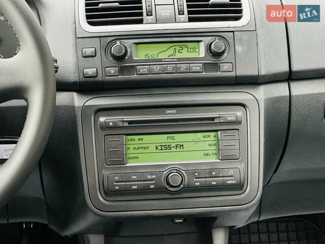 Черный Шкода Фабия, объемом двигателя 1.4 л и пробегом 175 тыс. км за 6300 $, фото 25 на Automoto.ua