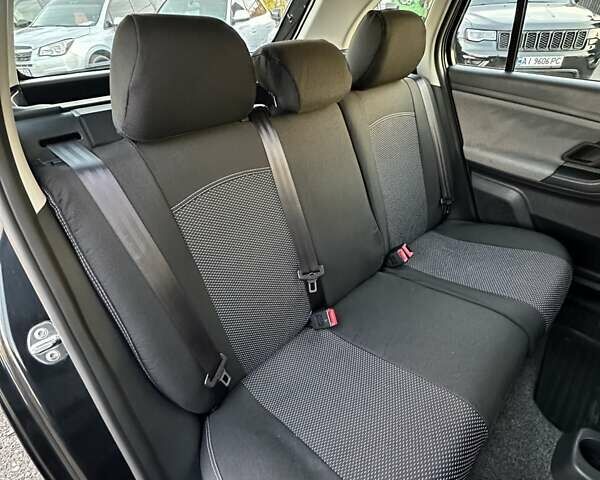 Черный Шкода Фабия, объемом двигателя 1.39 л и пробегом 172 тыс. км за 5999 $, фото 22 на Automoto.ua