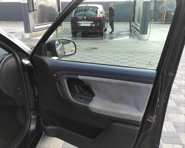 Чорний Шкода Фабія, об'ємом двигуна 1.39 л та пробігом 163 тис. км за 4600 $, фото 3 на Automoto.ua