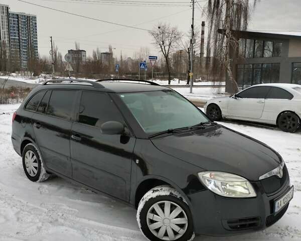 Чорний Шкода Фабія, об'ємом двигуна 1.39 л та пробігом 432 тис. км за 4700 $, фото 2 на Automoto.ua