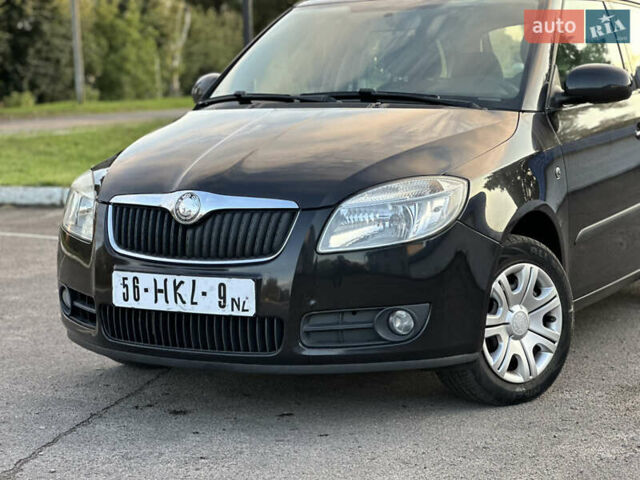 Чорний Шкода Фабія, об'ємом двигуна 1.4 л та пробігом 205 тис. км за 4999 $, фото 1 на Automoto.ua