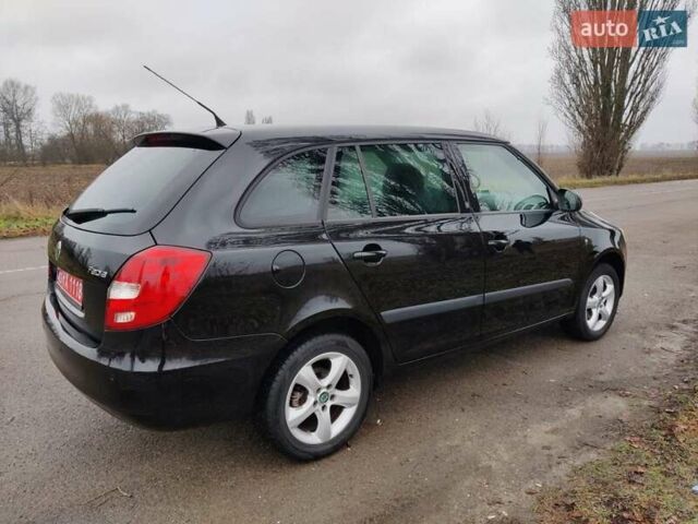 Черный Шкода Фабия, объемом двигателя 1.4 л и пробегом 201 тыс. км за 5750 $, фото 6 на Automoto.ua