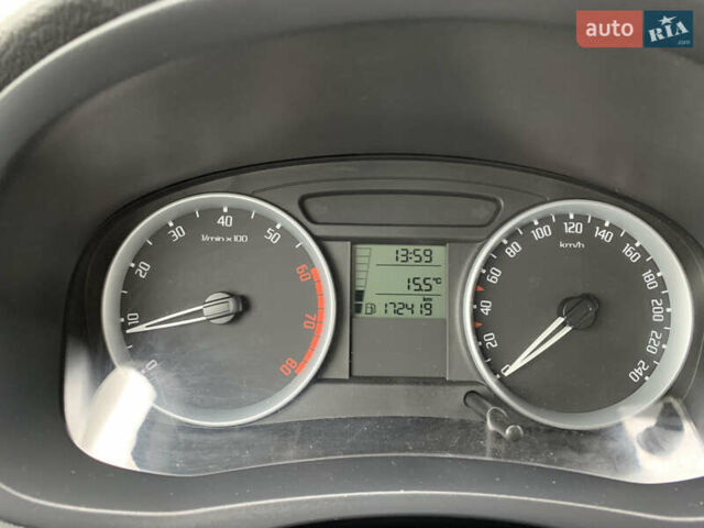 Шкода Фабия 2009 в Житомире на Automoto.ua Черный Шкода Фабия, объемом двигателя 1.4 л и пробегом 172 тыс. км за 6900 $, фото 13 на Automoto.ua