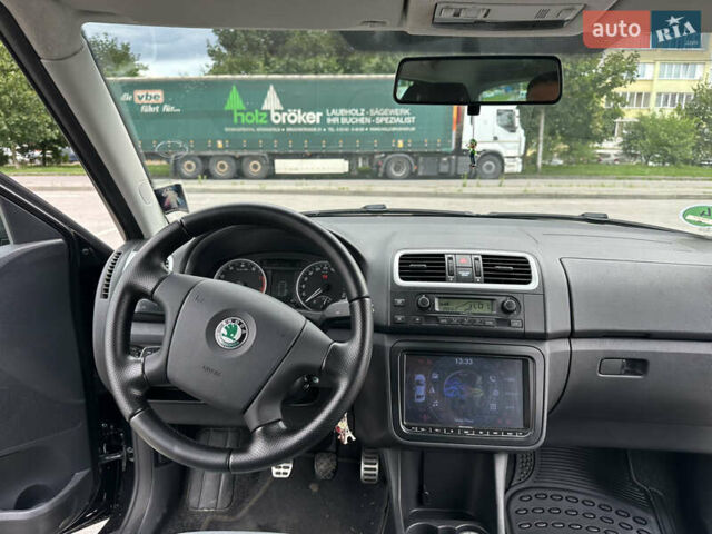 Черный Шкода Фабия, объемом двигателя 1.2 л и пробегом 220 тыс. км за 5390 $, фото 8 на Automoto.ua