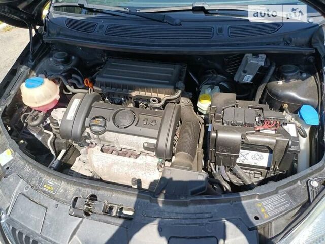 Черный Шкода Фабия, объемом двигателя 1.4 л и пробегом 142 тыс. км за 5450 $, фото 52 на Automoto.ua