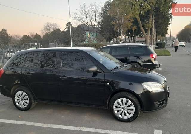 Черный Шкода Фабия, объемом двигателя 1.2 л и пробегом 233 тыс. км за 4800 $, фото 45 на Automoto.ua