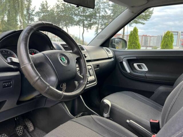 Чорний Шкода Фабія, об'ємом двигуна 1.4 л та пробігом 425 тис. км за 5200 $, фото 9 на Automoto.ua