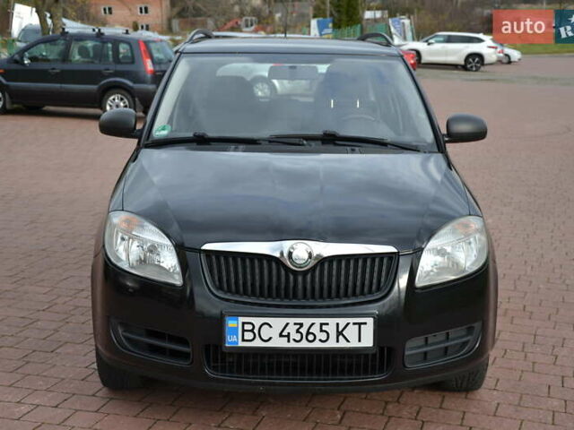 Черный Шкода Фабия, объемом двигателя 1.2 л и пробегом 190 тыс. км за 4700 $, фото 3 на Automoto.ua