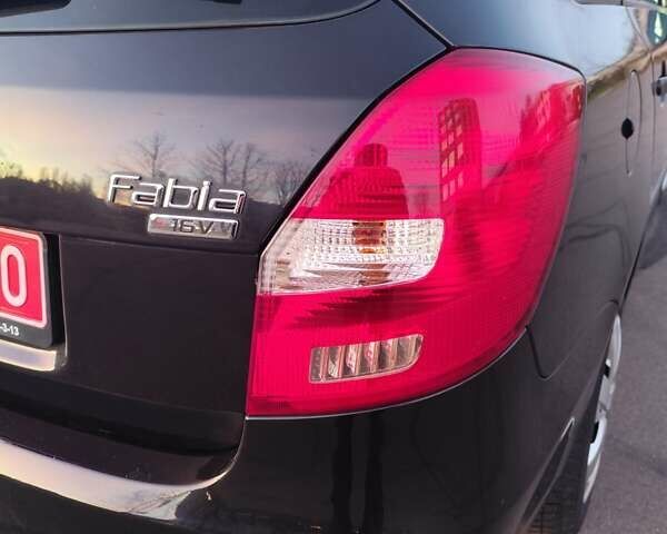 Черный Шкода Фабия, объемом двигателя 1.4 л и пробегом 197 тыс. км за 5800 $, фото 18 на Automoto.ua