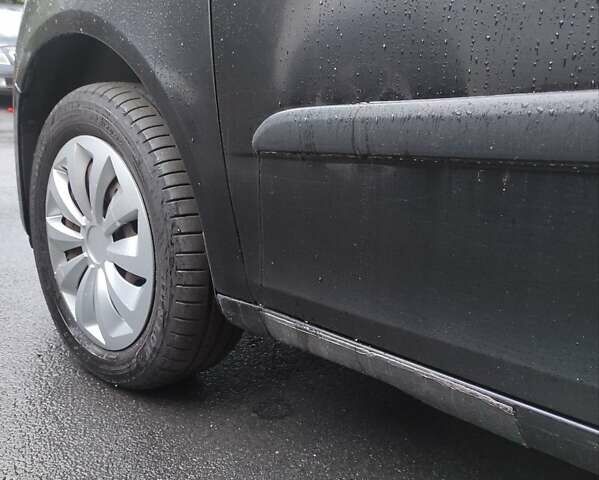 Чорний Шкода Фабія, об'ємом двигуна 1.39 л та пробігом 163 тис. км за 4600 $, фото 19 на Automoto.ua