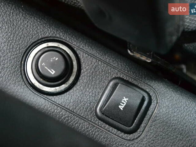 Черный Шкода Фабия, объемом двигателя 1.2 л и пробегом 190 тыс. км за 4700 $, фото 27 на Automoto.ua