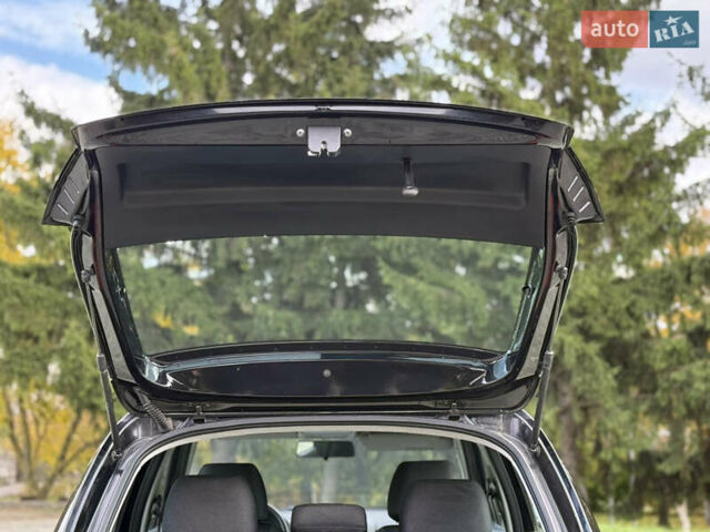 Чорний Шкода Фабія, об'ємом двигуна 1.6 л та пробігом 244 тис. км за 6900 $, фото 22 на Automoto.ua