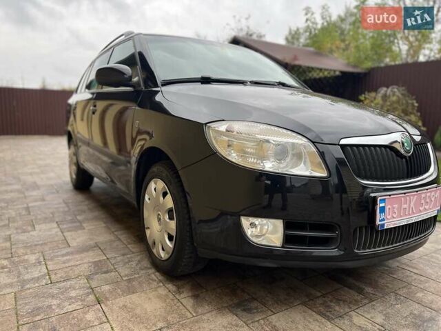 Черный Шкода Фабия, объемом двигателя 1.6 л и пробегом 216 тыс. км за 5900 $, фото 6 на Automoto.ua