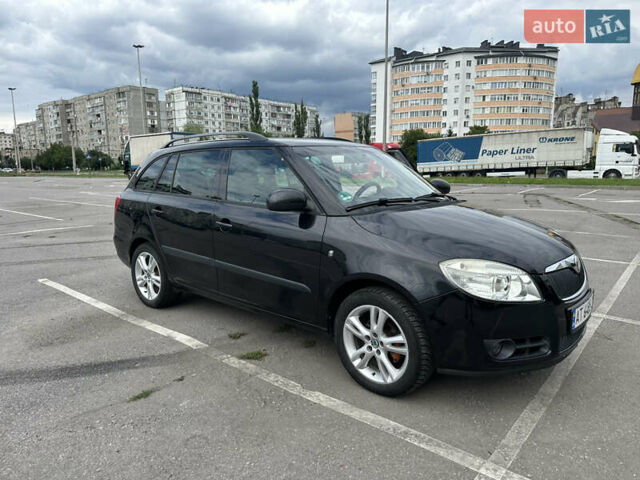Черный Шкода Фабия, объемом двигателя 1.2 л и пробегом 220 тыс. км за 5390 $, фото 3 на Automoto.ua