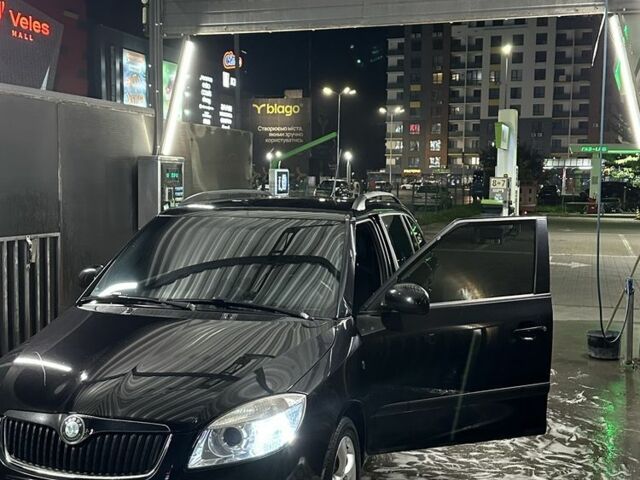 Шкода Фабия 2009 в Ивано-Франковске на Automoto.ua Черный Шкода Фабия, объемом двигателя 1.4 л и пробегом 246 тыс. км за 3800 $, фото 6 на Automoto.ua