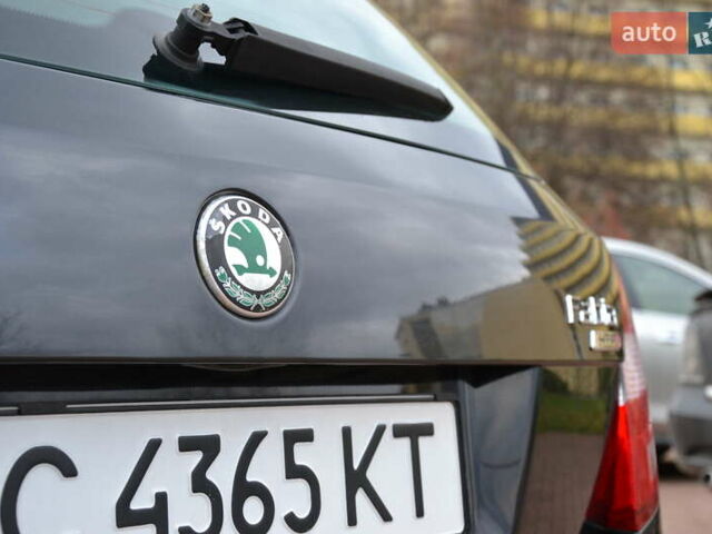 Черный Шкода Фабия, объемом двигателя 1.2 л и пробегом 190 тыс. км за 4700 $, фото 19 на Automoto.ua