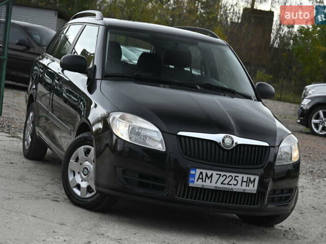 Шкода Фабия 2009 в Бердичеве на Automoto.ua Черный Шкода Фабия, объемом двигателя 1.39 л и пробегом 205 тыс. км за 5600 $, фото 3 на Automoto.ua