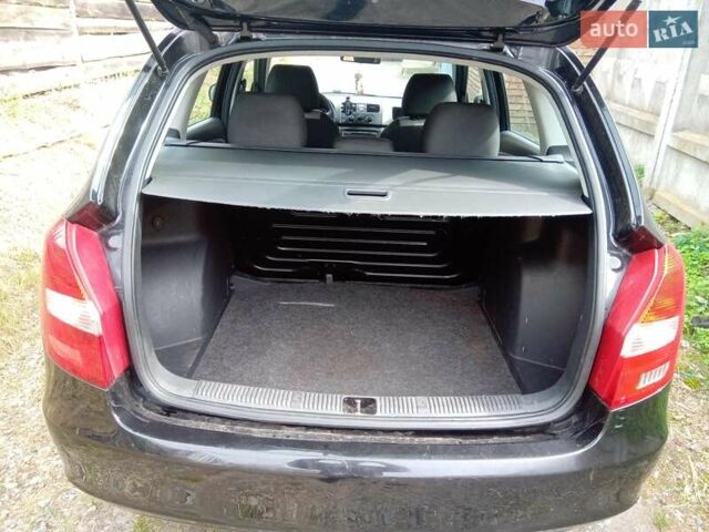 Черный Шкода Фабия, объемом двигателя 1.2 л и пробегом 192 тыс. км за 4250 $, фото 9 на Automoto.ua