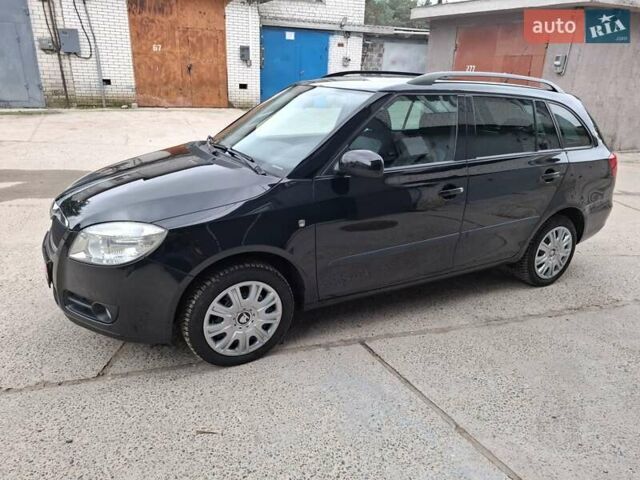 Чорний Шкода Фабія, об'ємом двигуна 1.4 л та пробігом 210 тис. км за 5999 $, фото 9 на Automoto.ua
