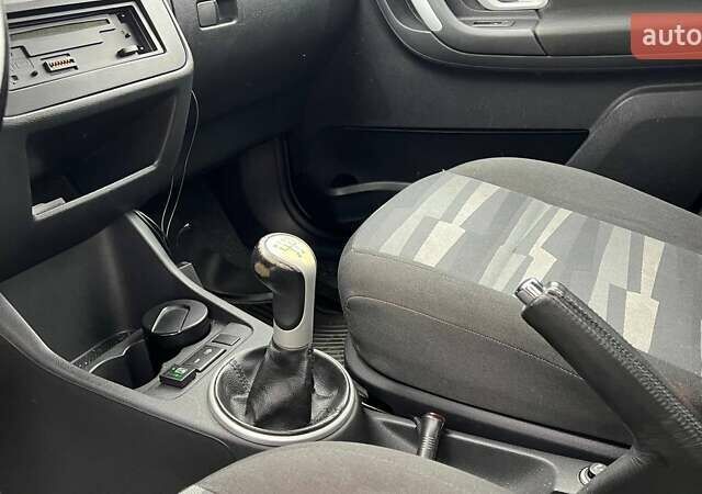 Чорний Шкода Фабія, об'ємом двигуна 1.39 л та пробігом 124 тис. км за 5490 $, фото 19 на Automoto.ua