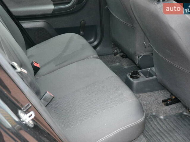 Черный Шкода Фабия, объемом двигателя 1.2 л и пробегом 190 тыс. км за 4700 $, фото 35 на Automoto.ua