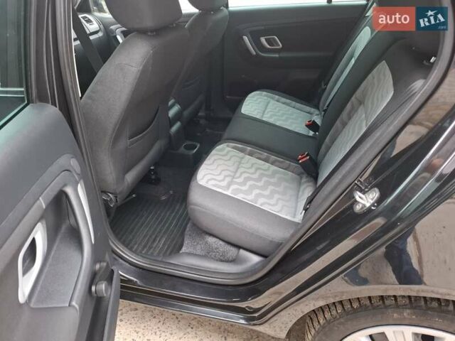 Чорний Шкода Фабія, об'ємом двигуна 1.4 л та пробігом 210 тис. км за 5999 $, фото 15 на Automoto.ua