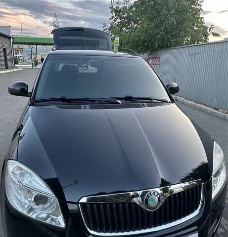 Шкода Фабия 2009 в Ивано-Франковске на Automoto.ua Черный Шкода Фабия, объемом двигателя 1.4 л и пробегом 246 тыс. км за 3800 $, фото 7 на Automoto.ua