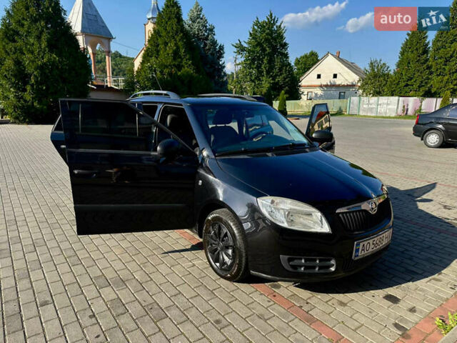 Черный Шкода Фабия, объемом двигателя 1.2 л и пробегом 254 тыс. км за 4500 $, фото 11 на Automoto.ua