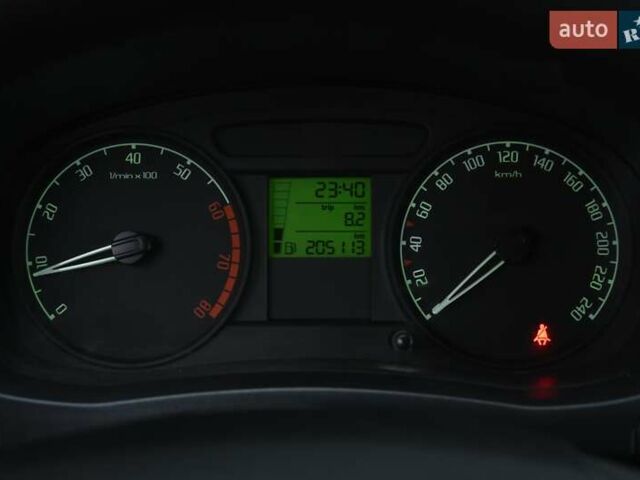 Шкода Фабия 2009 в Бердичеве на Automoto.ua Черный Шкода Фабия, объемом двигателя 1.39 л и пробегом 205 тыс. км за 5600 $, фото 22 на Automoto.ua